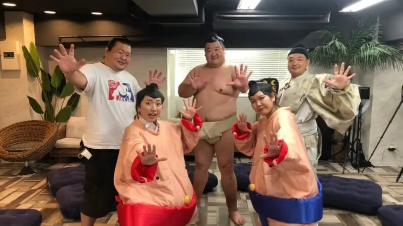 10代に人気のYoutuber「平成フラミンゴ」さんのチャンネルに出演いたしました。